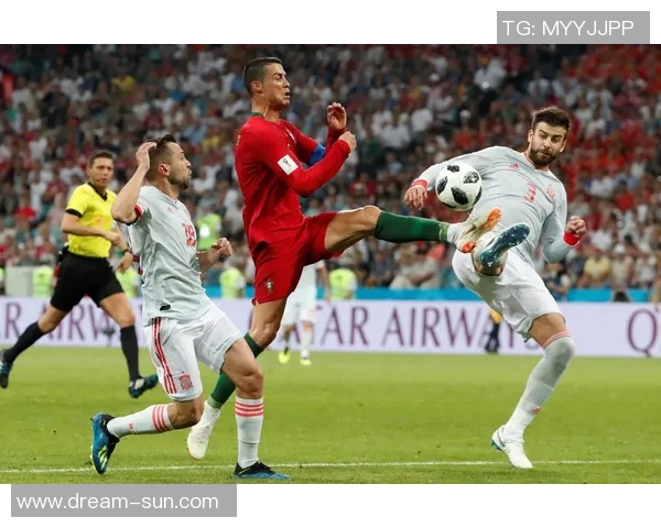 2010世界杯经典对决西班牙与葡萄牙的激烈较量与历史意义分析